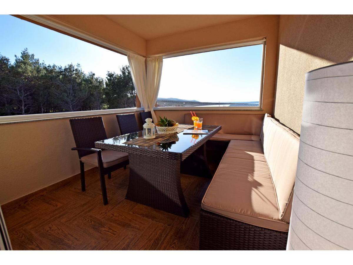 Apartment Dinko โรวานิสกา ภายนอก รูปภาพ