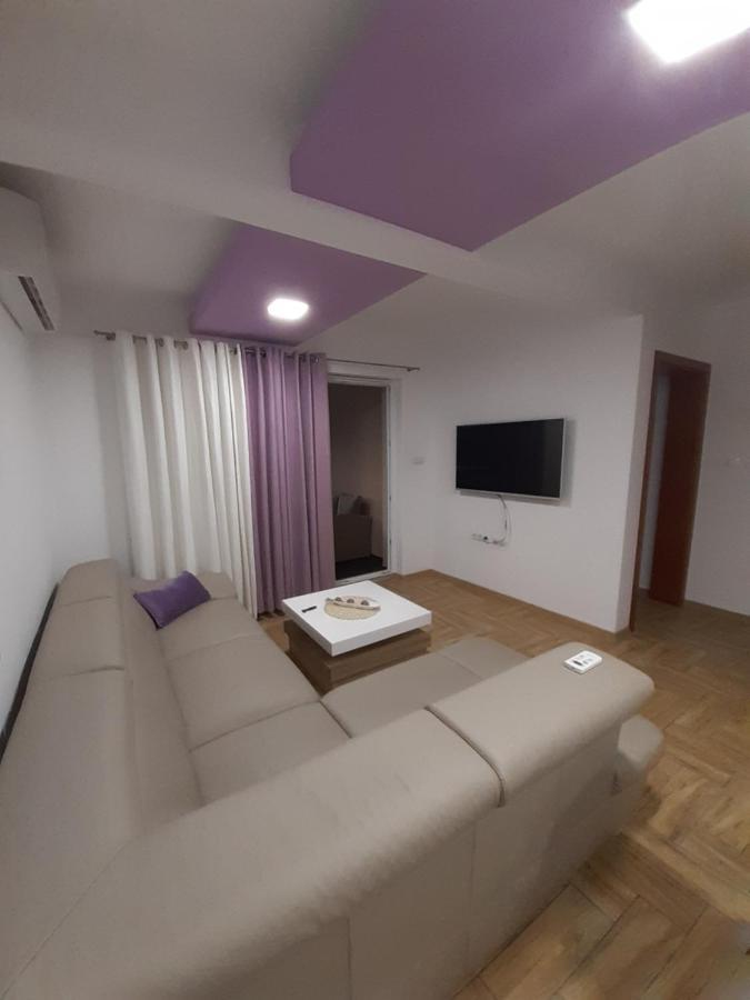 Apartment Dinko โรวานิสกา ภายนอก รูปภาพ